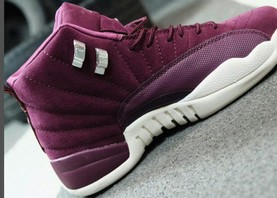 aj12酒红