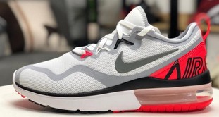 真标公司级NIKE AIR MAX FURY