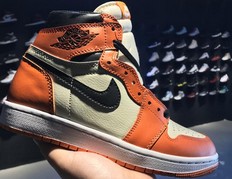 aj1白扣碎