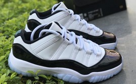 aj11变色龙