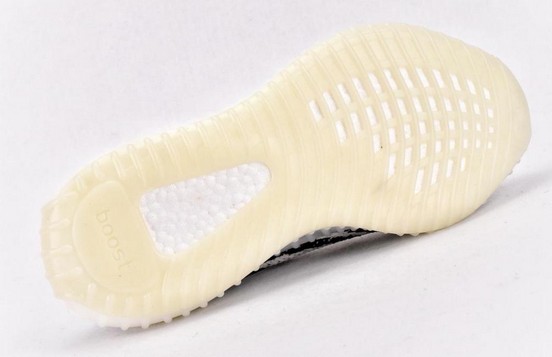 yeezy350白斑马og版本