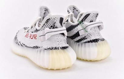 yeezy350白斑马og版本