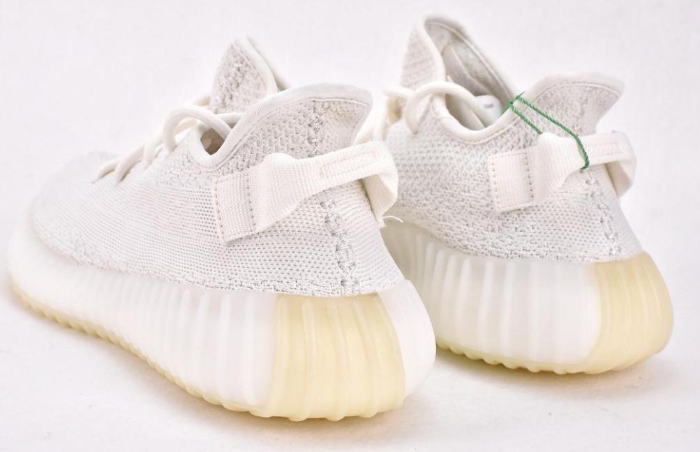 yeezy350v2纯白og版