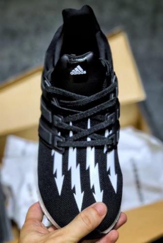 莆田NBHD x Ultra Boost UB1.0联名闪电箭头