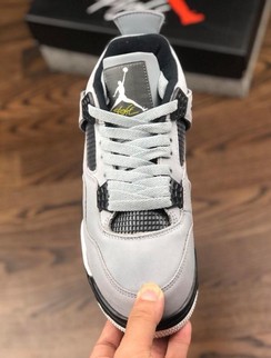 aj4 Cool Grey 酷灰莆田纯原