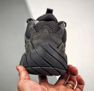 Yeezy 500 “Utility Black”椰子500石墨黑全黑