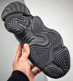 Yeezy 500 “Utility Black”椰子500石墨黑全黑