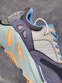 YEEZY 700 V2 “Teal Blue”青蓝价格