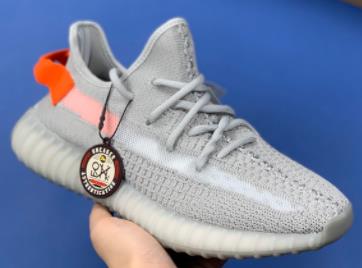 Yeezy 350 V2 Tail Light欧洲限定 新灰橙