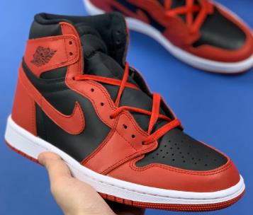 AJ1新黑红脚趾2020