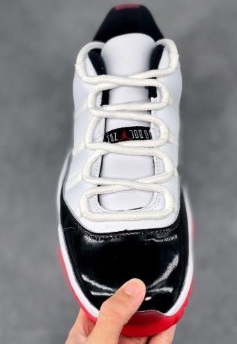 aj11康扣黑红结合