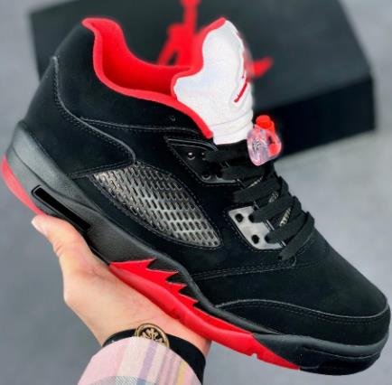 AJ5 Alternate 90低帮黑红