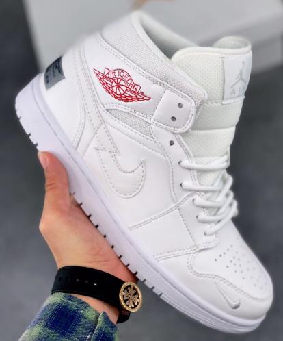 AJ1 Mid闪电勾欧洲限定