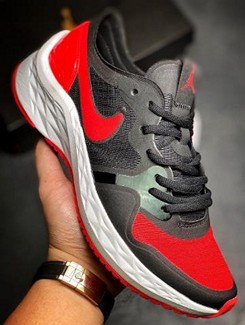 Jordan Air Zoom 85 Runner跑鞋