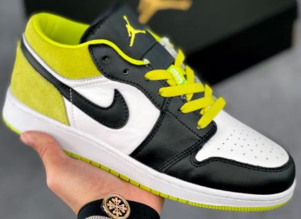 AJ1 low Cyber Green低帮荧光绿