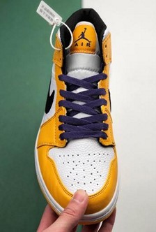 aj1 Mid Lakers 中帮湖人紫黄