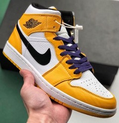 aj1 Mid Lakers 中帮湖人紫黄