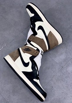 aj1黑摩卡价格,