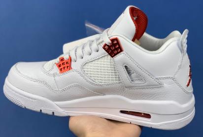 AJ4 white university red金属红