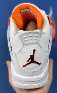 AJ4 Orange Metallic白金属橙扣