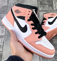 AJ1 Mid Pink Quart中帮樱花粉