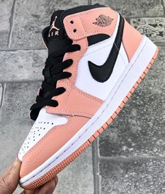 AJ1 Mid Pink Quart中帮樱花粉