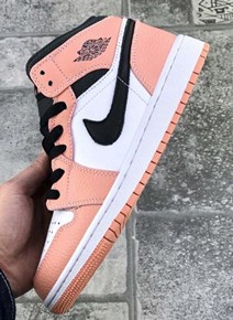 AJ1 Mid Pink Quart中帮樱花粉