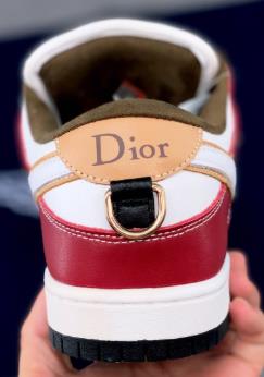 SB Dunk Low x Dior迪奥