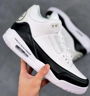 AJ3闪电黑白