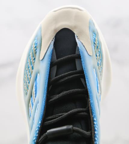 Yeezy 700 V3 Arzareth极光