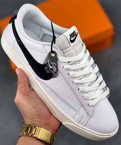 Blazer Low Leather开拓者板鞋