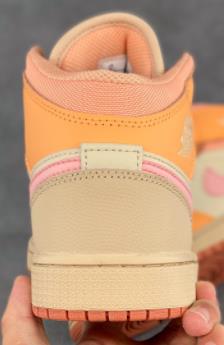 AJ1 Mid Apricot Orange杏橙