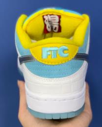 FTC x SB Dunk Lagoon Pulse白银蓝