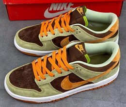 Dunk Low SE Dusty Olive绿棕橙