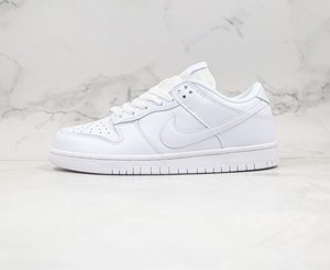 耐克SB Dunk Low Pro White/Ice Blue纯白