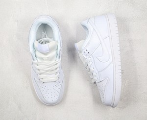 耐克SB Dunk Low Pro White/Ice Blue纯白