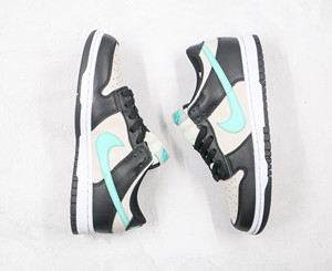 SB Dunk Low灰黑蓝