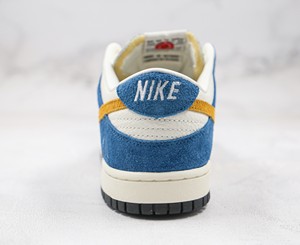 Kasina x Nike SB Dunk Low “80s Bus”蓝黄