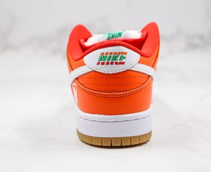 7-Eleven x Nike SB Dunk Low711便利店 红绿橙