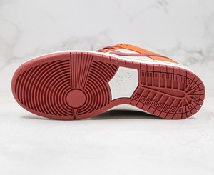 Nike SB Dunk Low Russet Cedar棕色红钩
