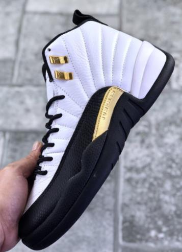 AJ12 Royalty黑白金扣