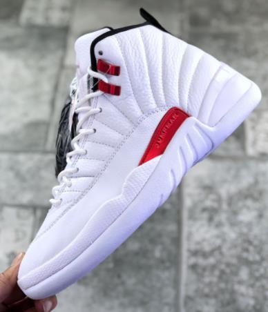 AJ12“Twist”白红