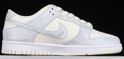 Dunk Low 纸飞机