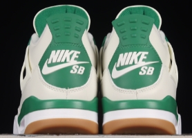 SB x AJ4 Pine Green白绿