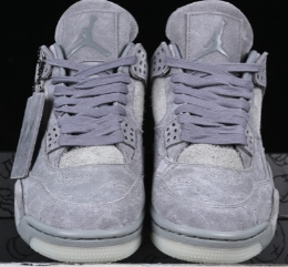 Kaws x AJ4灰麂皮 夜光底