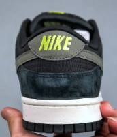 SB Dunk Low黑绿