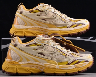 Off-White C/O VirGil Abloh OW跑鞋
