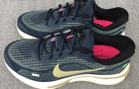 Journey Run 2024跑步鞋